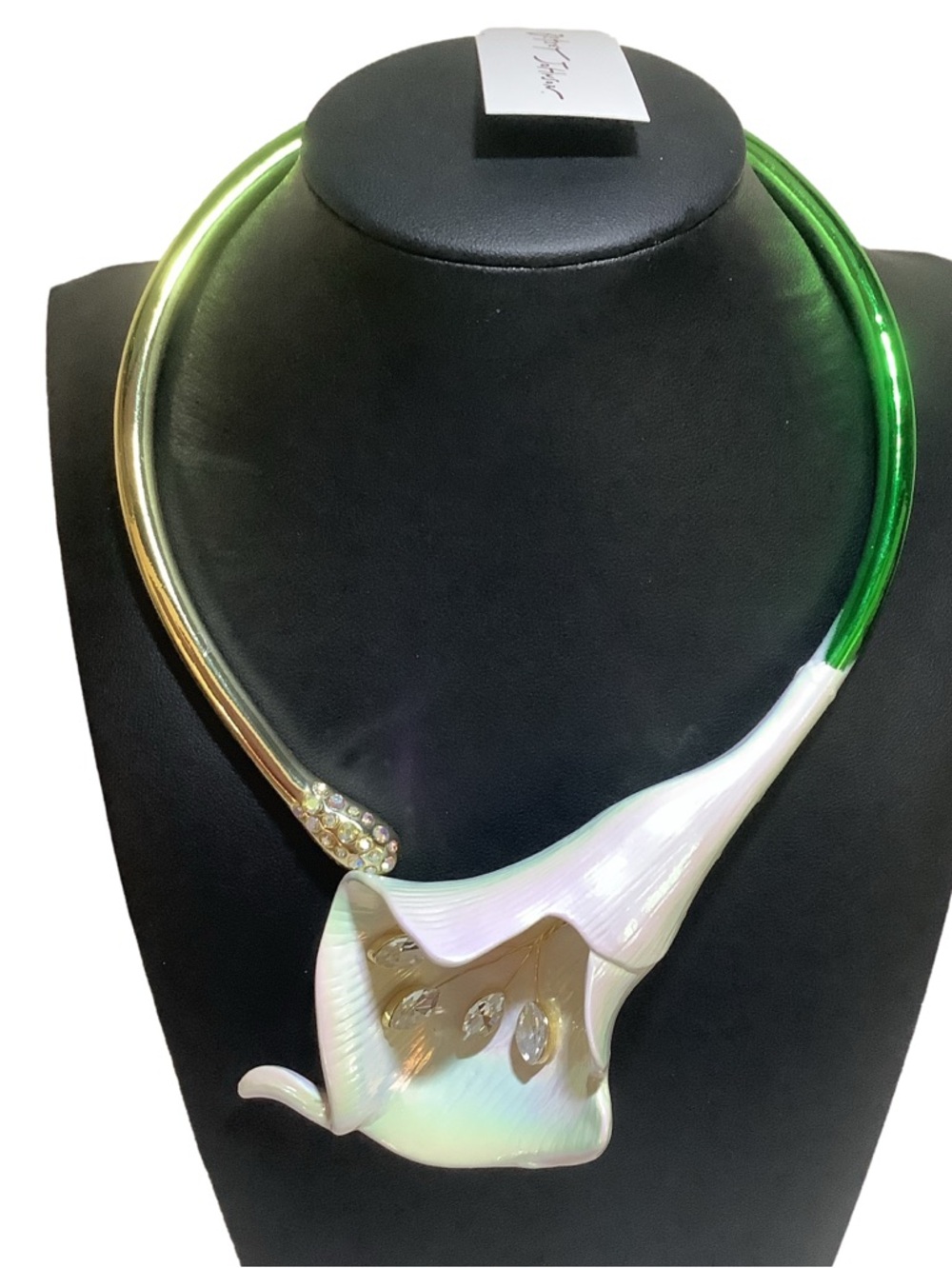 Betsey Johnson Calla Lily Necklace Bracelet Earrings 3 Pc Set New - Picture 2 of 4
